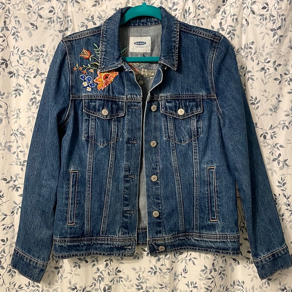 Old Navy Floral Embroidered Jean Jacket Size M EUC